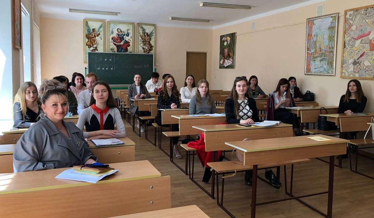 Учасники науково-практичної конференції